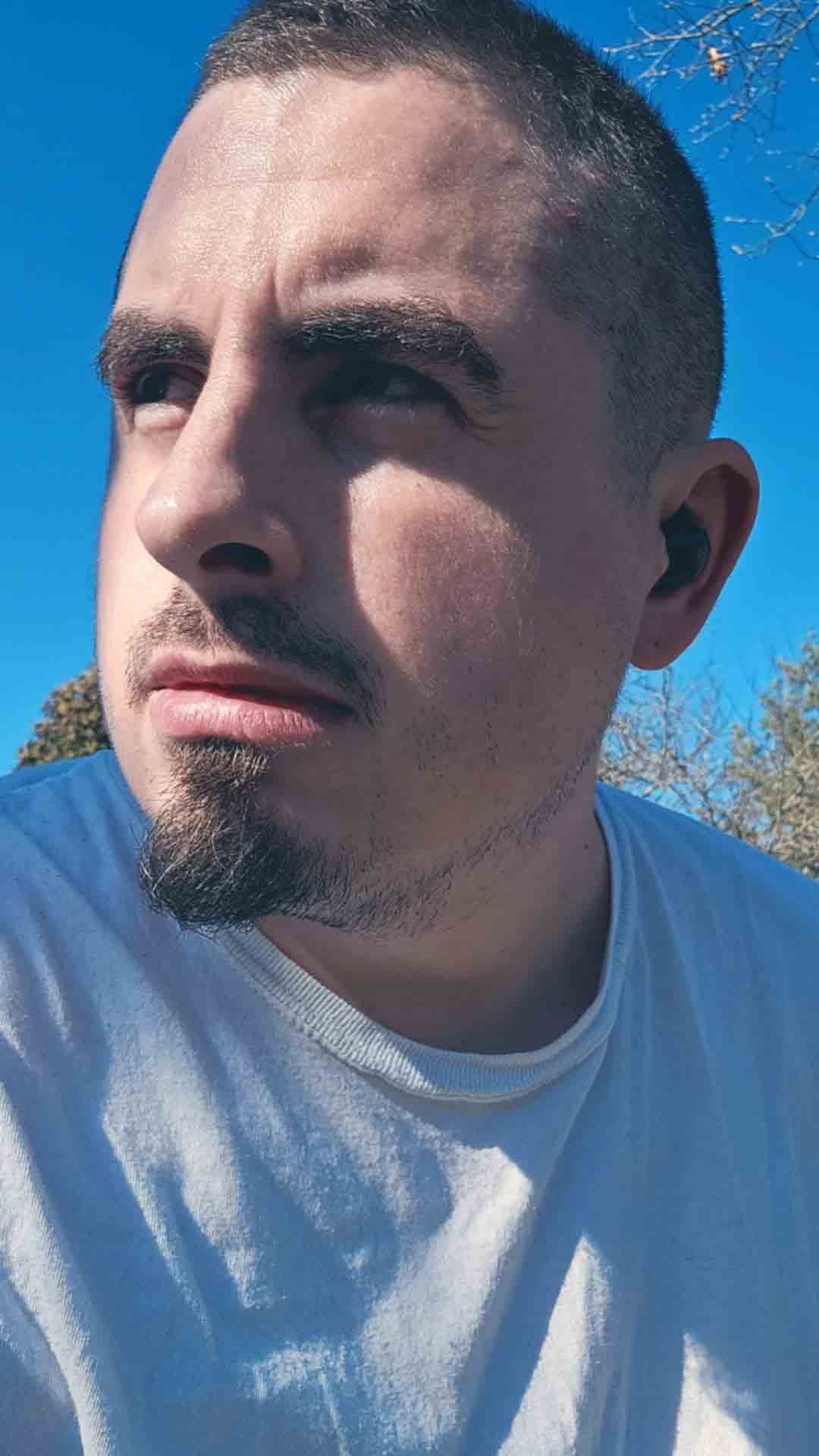Roberto F.